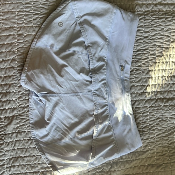 Lululemon Speed Up Low Rise Shorts size 4 - Picture 3 of 6